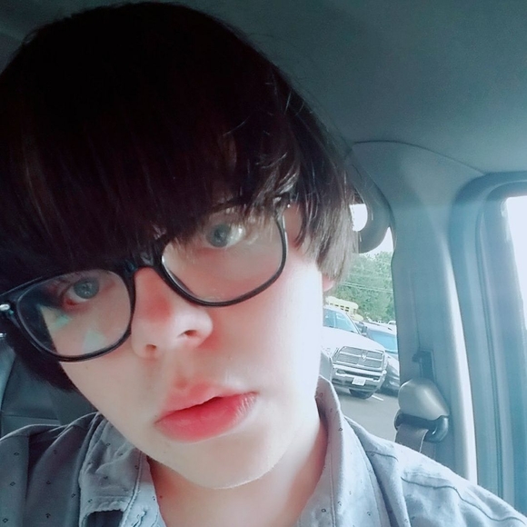 Meet your Posher, Steven - Picture 1 of 1